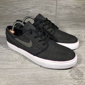 NEW Nike SB Zoom Janoski CVS DC - Size 10